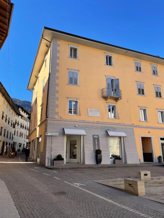 Hotel Al Palazzo Cles Esterno foto